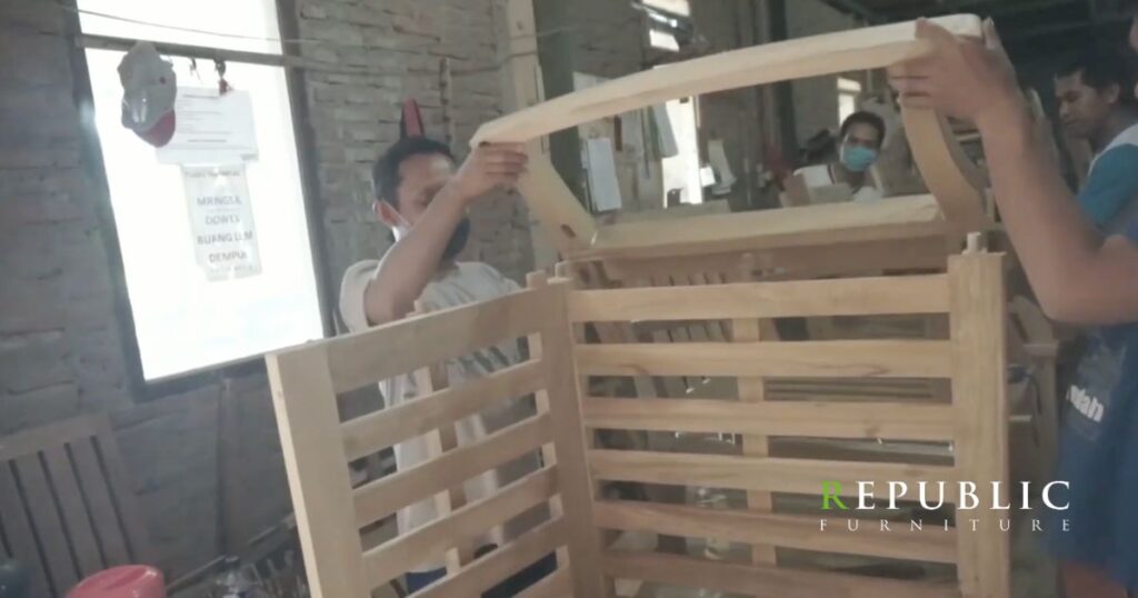 how to choose furniture from indonesia