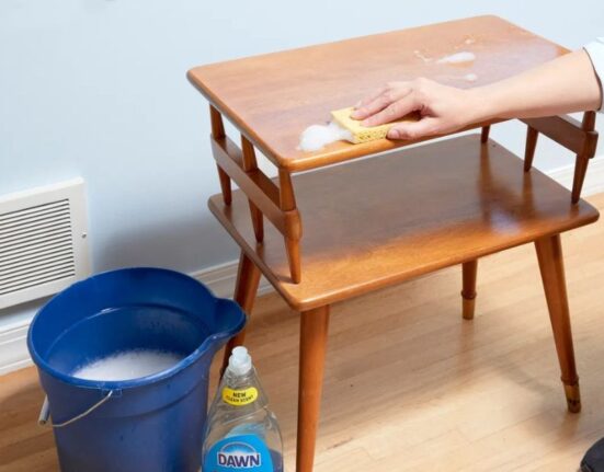 how to clean furniture with dawn dish soap
