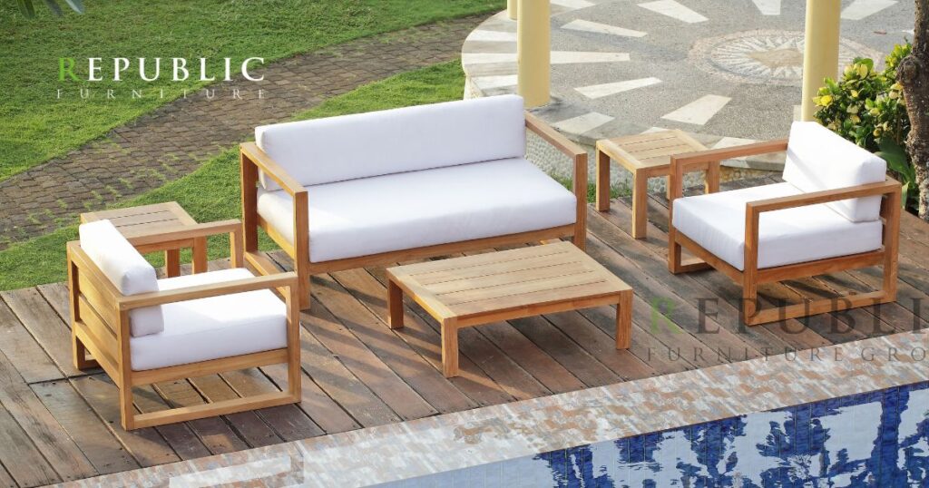 what is teak furniture