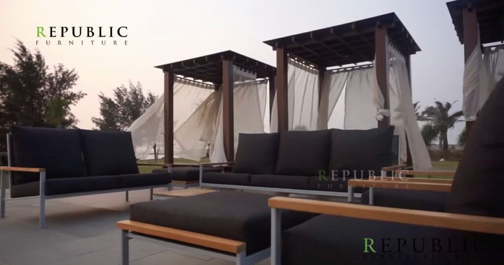 teak wood popular because natural resistance