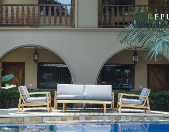 how to choose teak outdoor furniture