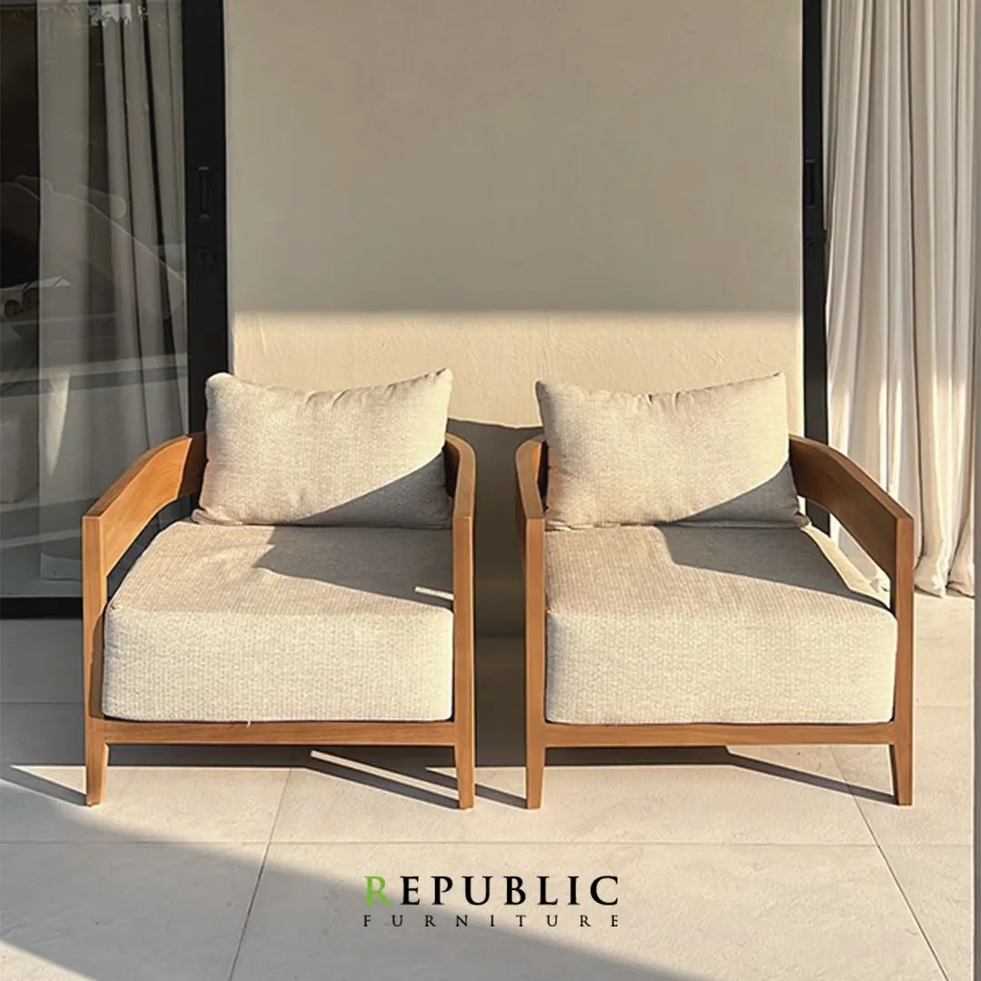 What is The Best Thing to Clean Old Furniture With? 4 Best Solutions