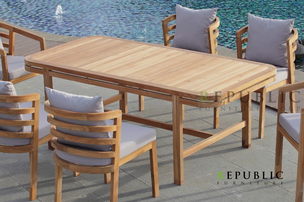 pool furniture