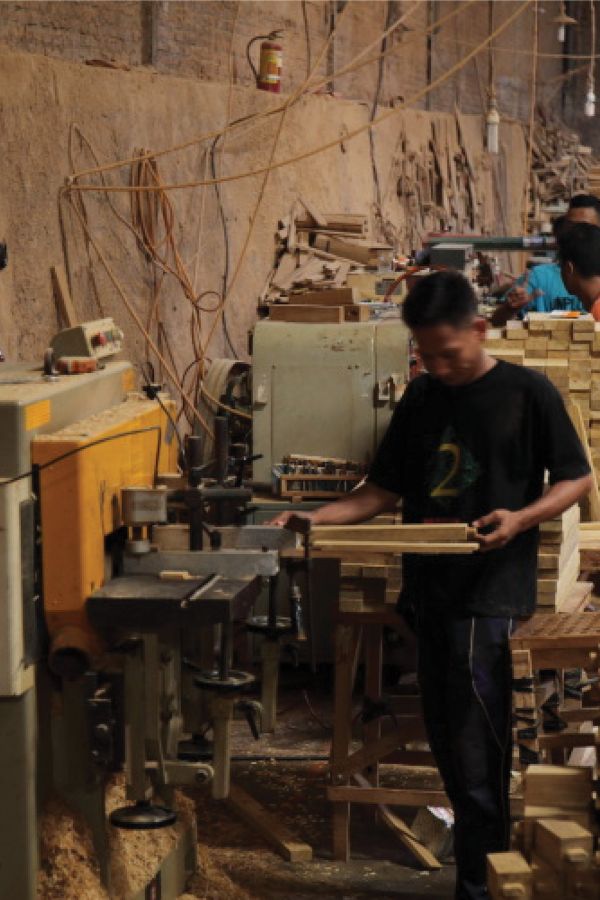 republic furniture factory